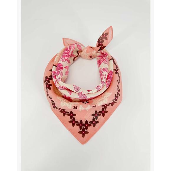 Boutique Rose Floral Organic Cotton Pink Boho Cottage Western Bandana NEW - Picture 3 of 4